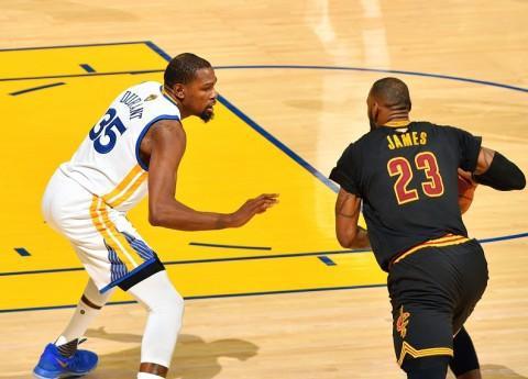 球队再一次完成大逆转（球队又一次上演绝地翻盘）