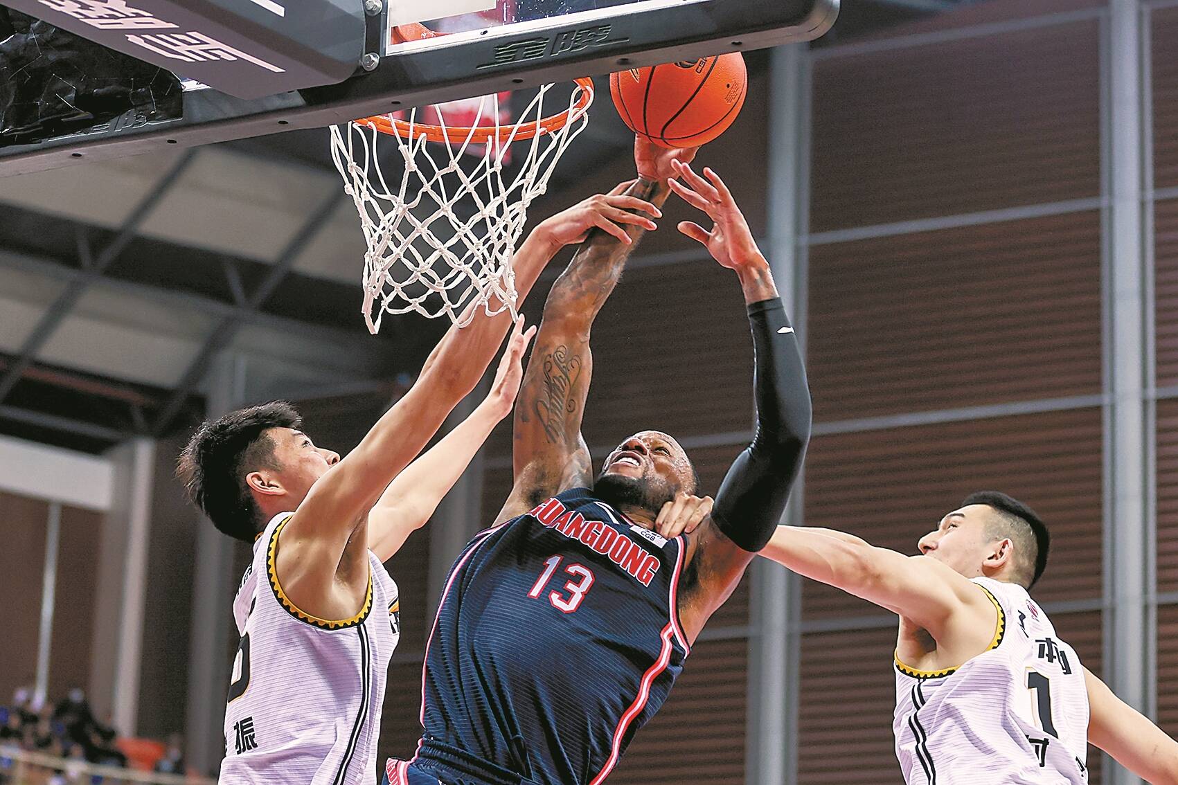 埃贝尔：说诺伊尔必须参加明年的世界杯？那只是我自己的观点（埃贝尔澄清：诺伊尔必须参加明年世界杯只是个人观点）