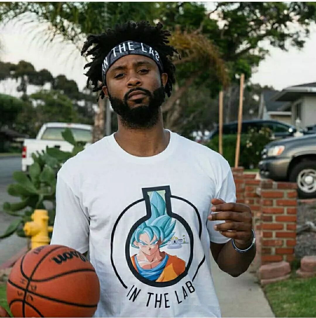 米兰旧将：迈尼昂是意甲最强门将，他不会受合同影响（米兰名宿：迈尼昂是意甲第一门将，合同因素不会影响他）