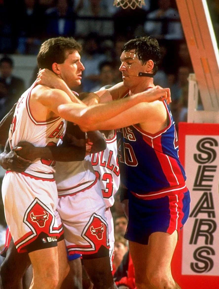 克拉克森替补得分达到8283分，超越吉诺比利升至历史第九（克拉克森替补得分8283分，超越吉诺比利跻身历史第九）